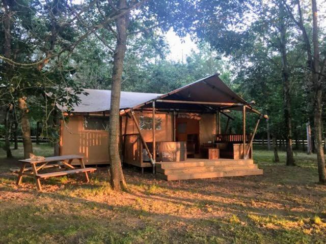 Tente Lodge Jacuzzi Privatif En Pleine Nature Thiel-sur-Acolin Екстер'єр фото